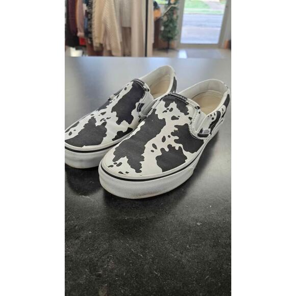 Vans Classic Slip-On Black White Cow Print Sneakers Shoes women's 5 - Picture 1 of 6